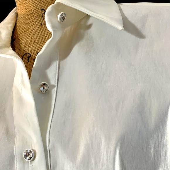 White formal long sleeve, button up, cuffed, sleeves - Picture 5 of 11